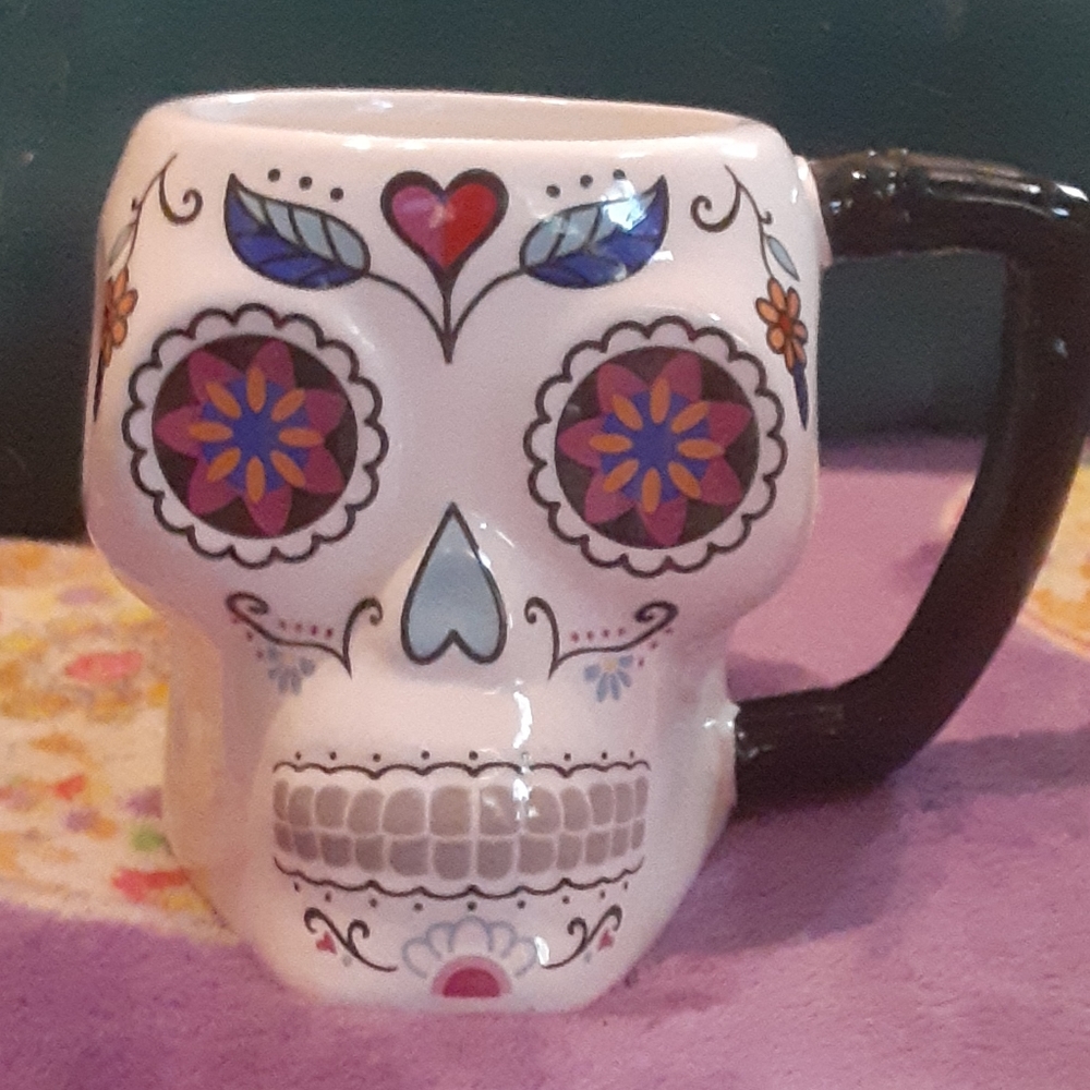 Sugar Skull Coffee cup NWT great for Halloween